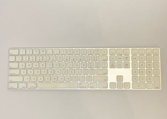Apple Other - Apple Wireless Magic Keyboard with Numeric Pad Silver A1843